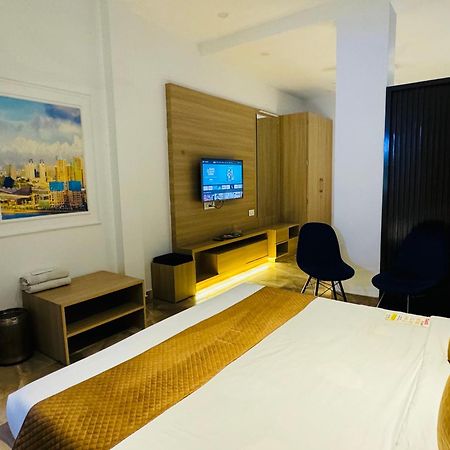 Holidayvilla & Suites Amritsar- Green Avenue Zewnętrze zdjęcie